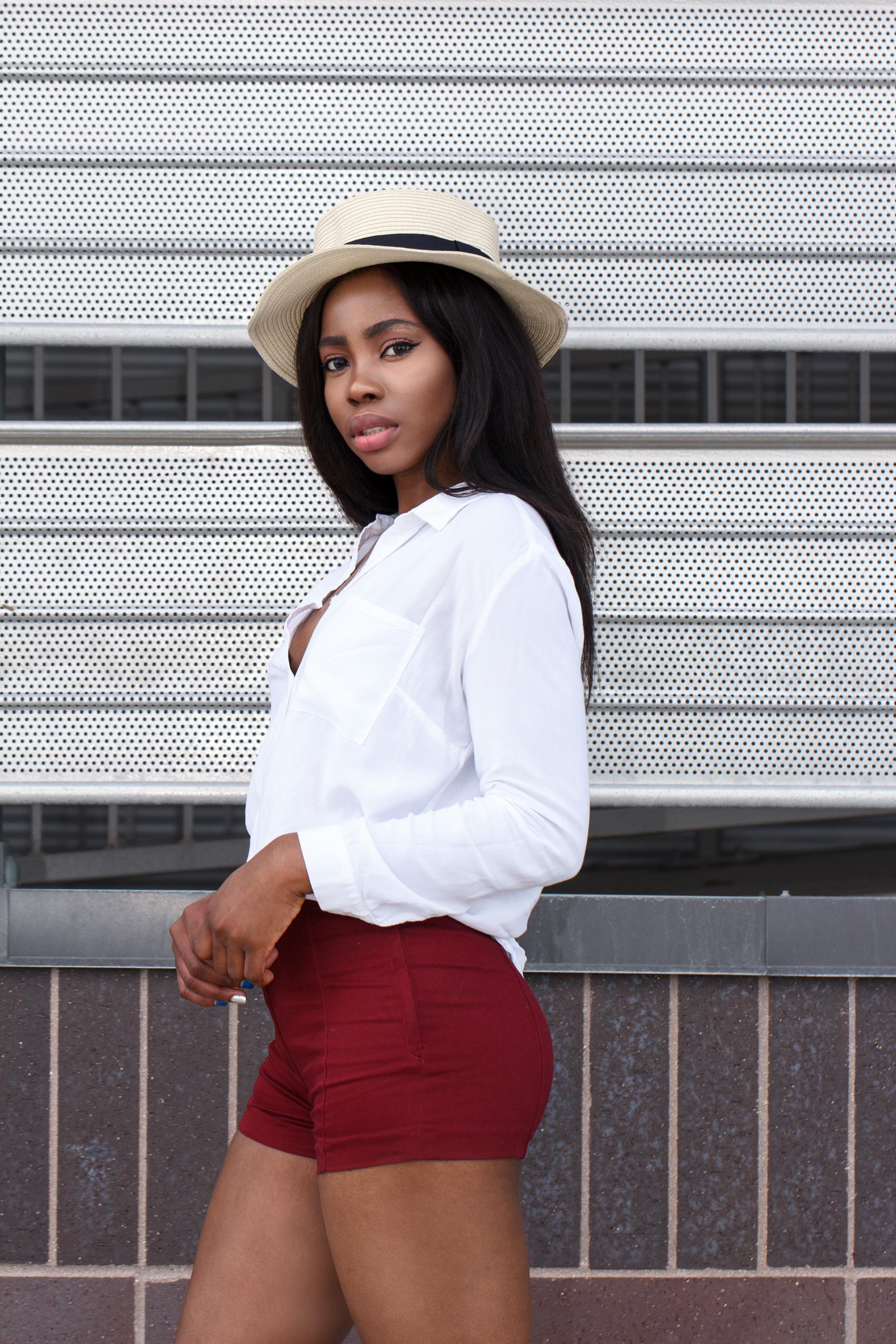understated chic