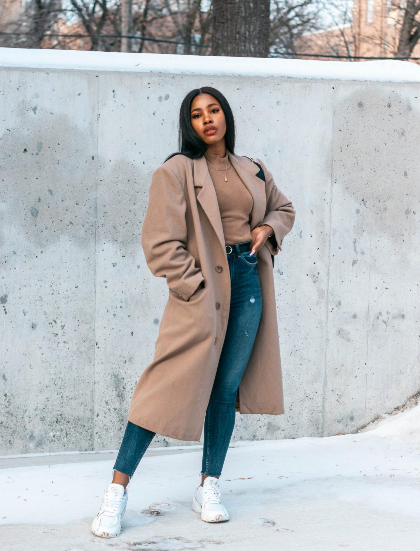 Basic Sneaker | My Wardrobe Essential